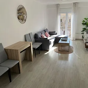 https://plaza-descalzas-piso-centro-con-vistas-antequera.es-andalucia.com